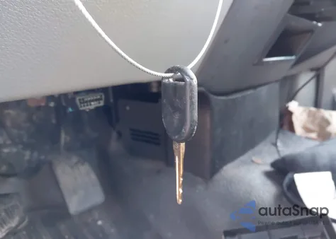 2005 Ford F-150 Stx/Xl/Xlt z USA, uszkodzony, nr VIN 1FTRF12225NB05739